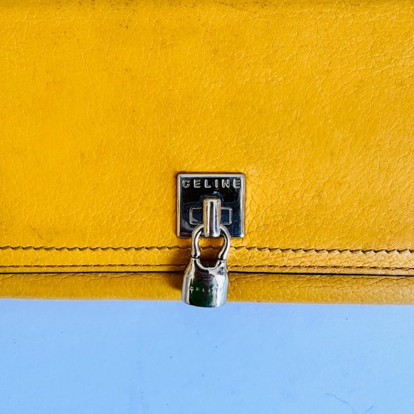 AUTHENTIC CELINE SOFT LEATHER WALLET WITH CHAIN STRAP YELLOW  WC-SA-0108 - Picture 2 of 12